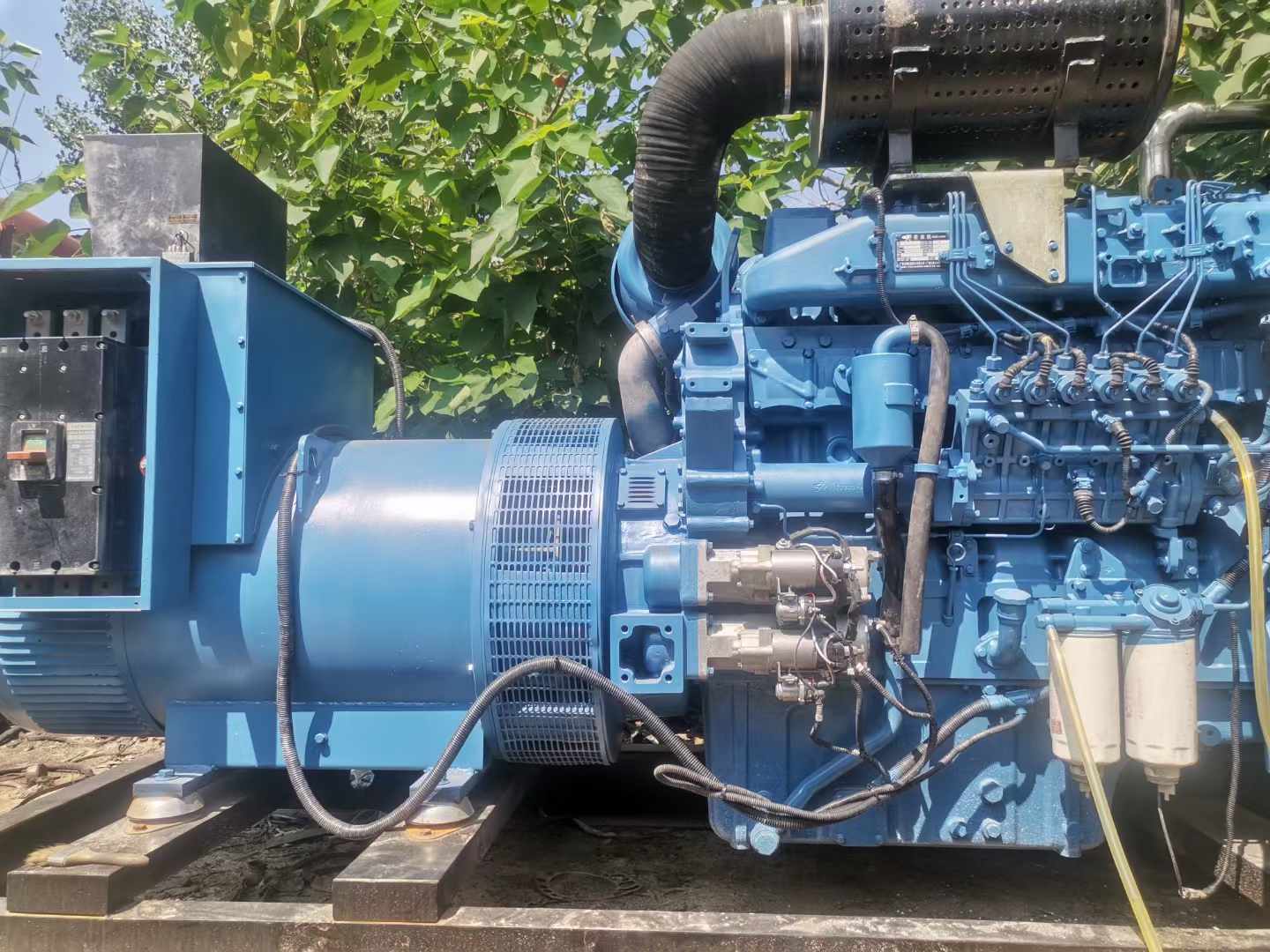 新田详细说明降低 800kW 柴油发电机输出电流波动的方法