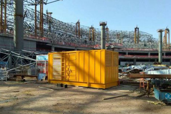 新田发电机出租如何判断空气滤清器是否需要更换？