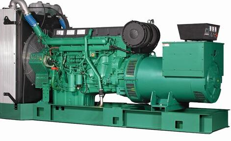 新田发电机除垢后需要用清水冲洗水冷式机油散热器几次？